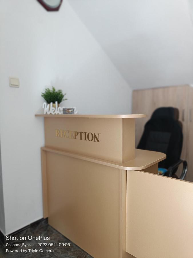 Moni 85 Family House Hotel Созопол Екстериор снимка