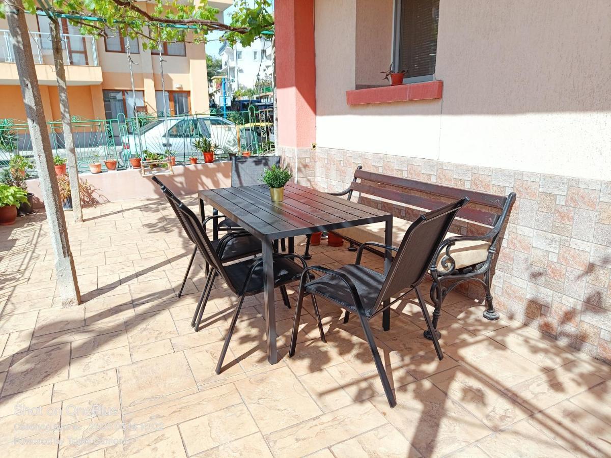 Moni 85 Family House Hotel Созопол Екстериор снимка