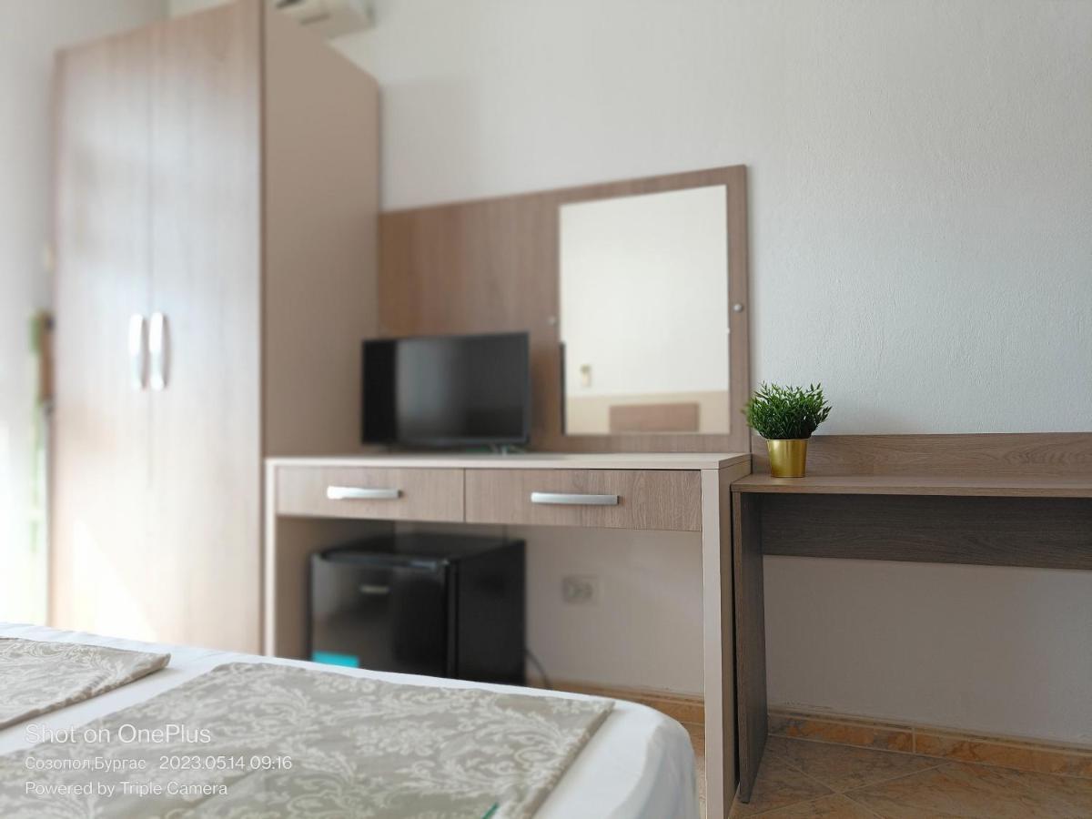 Moni 85 Family House Hotel Созопол Екстериор снимка