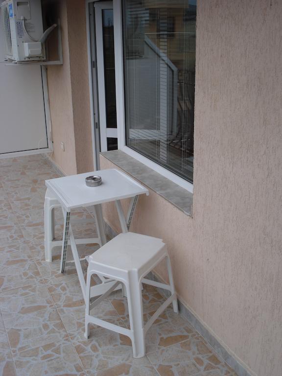 Moni 85 Family House Hotel Созопол Стая снимка