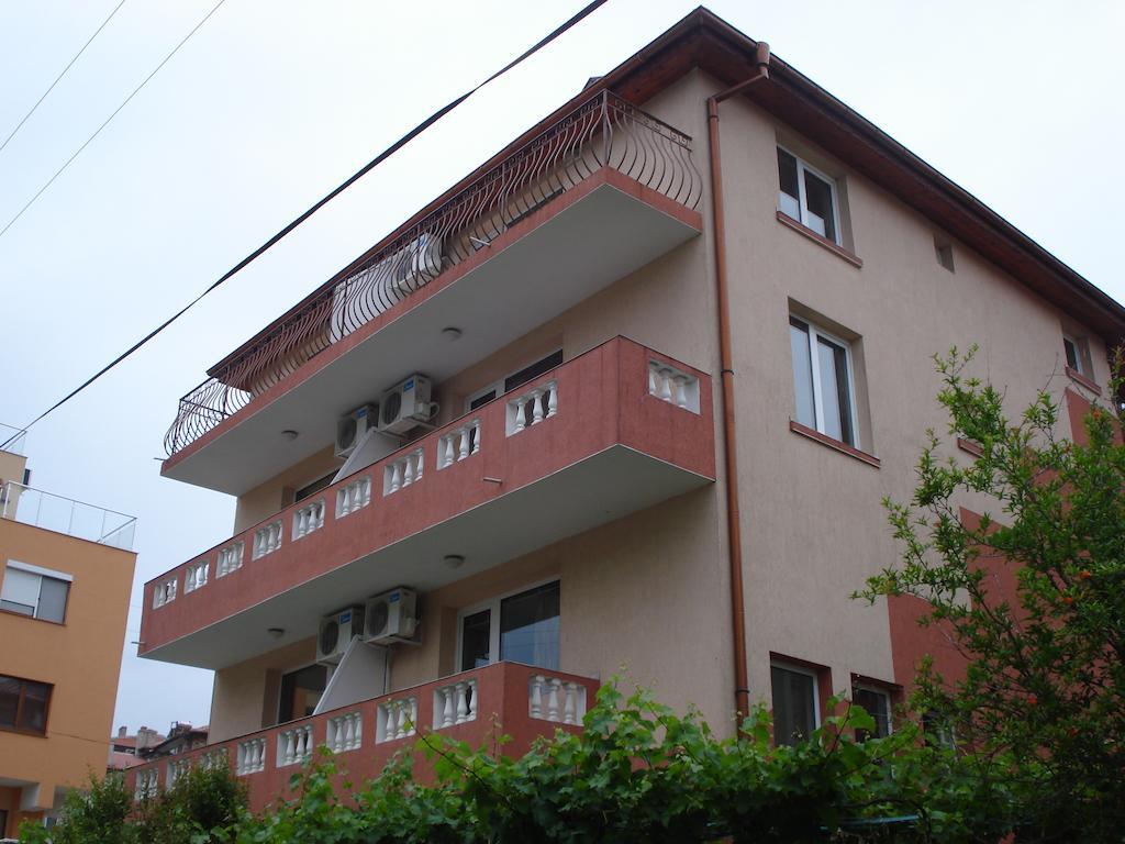 Moni 85 Family House Hotel Созопол Екстериор снимка